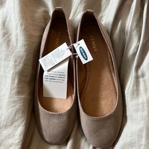 Old navy shoes size 6 brand new flats